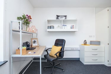 1 bed studio, Fulham Palace Road, Hammersmith, London, W69PA - Image 5